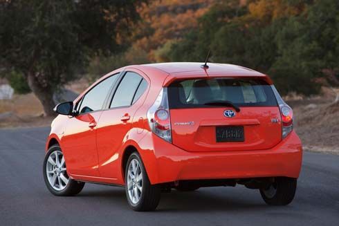 เปิดตัว Toyota Prius C ไฮบริดไซส์เล็กที่ดีทรอยต์ เริ่มขายในอเมริกา มีนาคมนี้