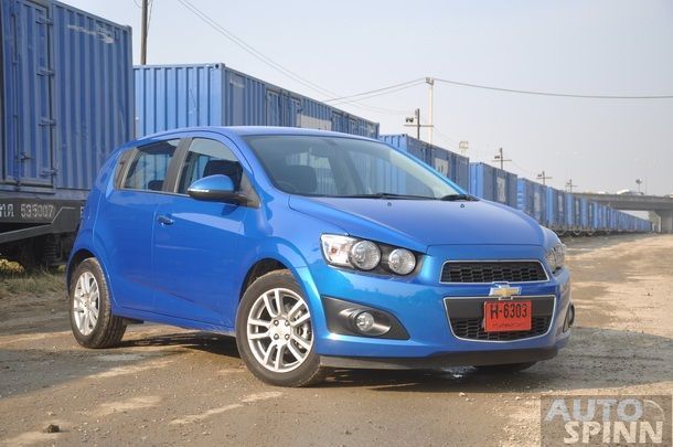 รีวิว 2013 Chevrolet Sonic 1.6 E85 โฉม Hatchback เครื่องแรงขึ้นนิดนึง 0-100 กม./ชม.ในระดับรถ 1.5 แต่ช่วงล่างยังหนึบแน่น ขับสนุกเช่นเดิม