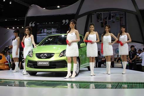 สัมผัส Honda Brio ทั้งนอกและในที่ 2011 Bangkok International Motor Show