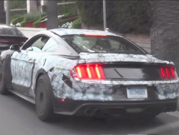 เต็มๆ 2016 Ford Mustang Shelby GT350 ถูกดัก VDO spyshot บนถนน