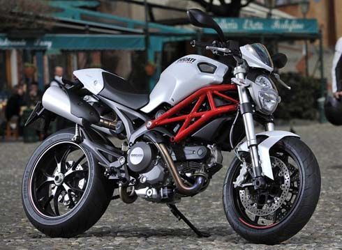 เปิดตัวแล้ว Ducati Monster 796 รุ่นปี 2011 ติดป้ายราคาที่ 7,695 ปอนด์ เริ่มขายพฤษภาคมนี้