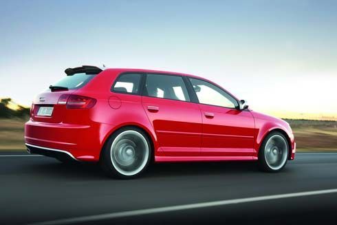 เผยโฉม Audi RS3 Sportback หนึ่งในแฮทช์แบ็คที่เร็วและแรงที่สุด ใช้หัวใจเดียวกับ TT RS