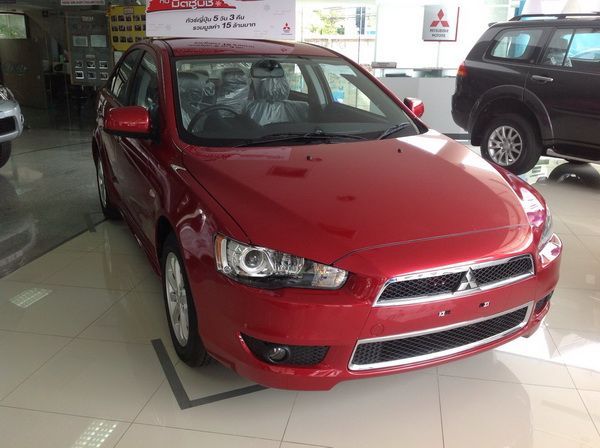 (เพิ่มเติม) ชมภาพตัวจริง 2013 Mitsubishi Lancer EX GLS ltd.