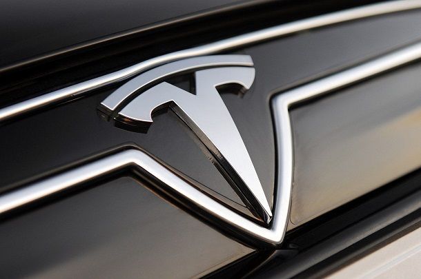 แผนใหญ่นักวิเคราะห์คาดการณ์ GM เตรียมซื้อ Tesla ในปี 2014 นี้