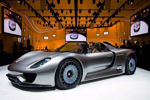 แอบเปิดราคา Porsche 918 Spyder ซุปเปอร์คาร์ไฮบริด สะอาดและแรงกว่า Carrera GT หากผลิตจริง