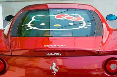 โหดไปไหม? Ferrari 360 Modena ขอหวานแก้เลี่ยน แต่ง Hello Kitty รอบคัน ท้าสายตาที่จาการ์ต้า