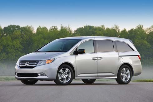 ใหม่ Honda Odyssey รุ่นปี 2011 มินิแวน 8 ที่นั่ง ปราดเปรียวขึ้น ฟังค์ชั่นเพียบ เตรียมบุกอเมริกาแล้ว