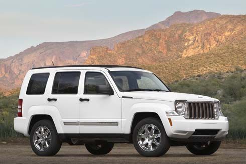 ใหม่ Jeep Cherokee/Liberty ปี 2011 ไมเนอร์เชนจ์ภายใน เพิ่มอ็อปชั่นเครื่องเสียง