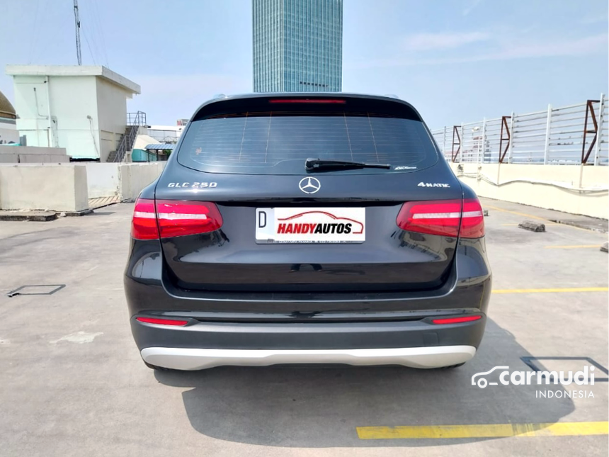 2016 Mercedes-Benz GLC250 4MATIC SUV