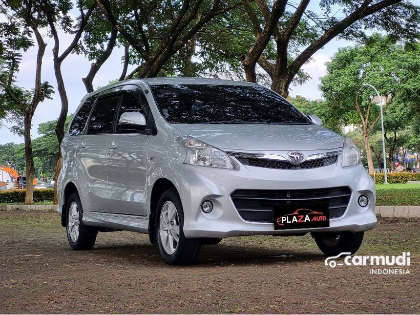2012 Toyota Avanza Veloz MPV