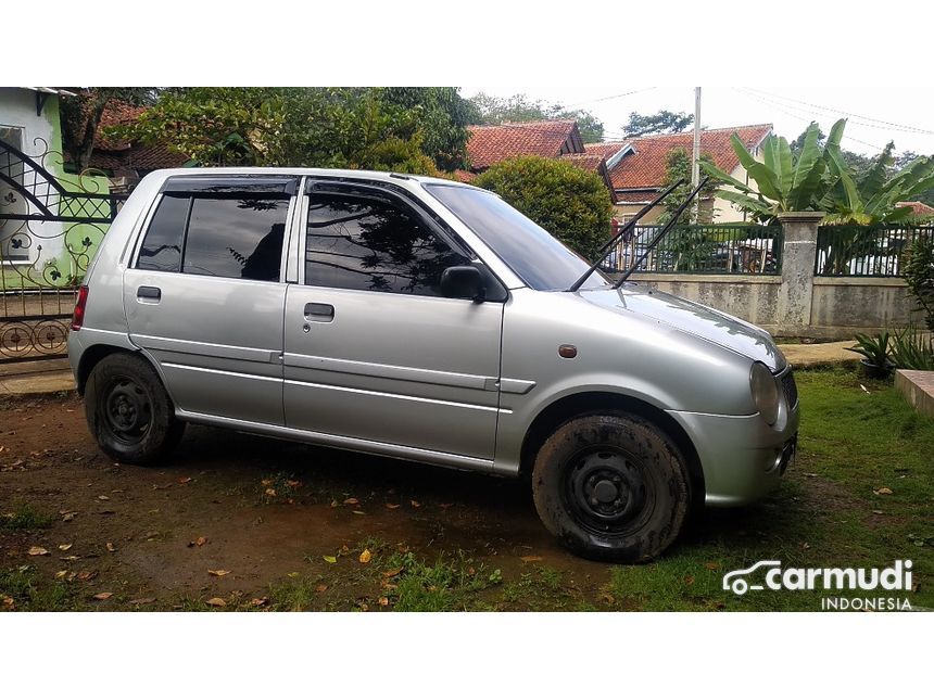 Daihatsu Ceria 2004 KL Hatchback Manual - Mobil Bekas di Indonesia