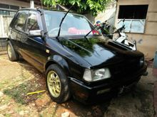 1987 Daihatsu Charade sedan