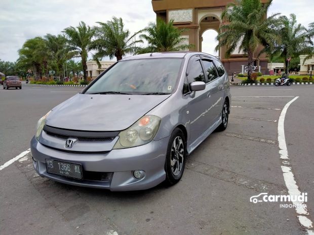 Beli Mobil Honda Stream Baru Bekas Kisaran Harga Review 2021 Carmudi Indonesia
