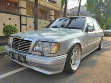 1988 Mercedes-Benz E200 W124 Boxer
