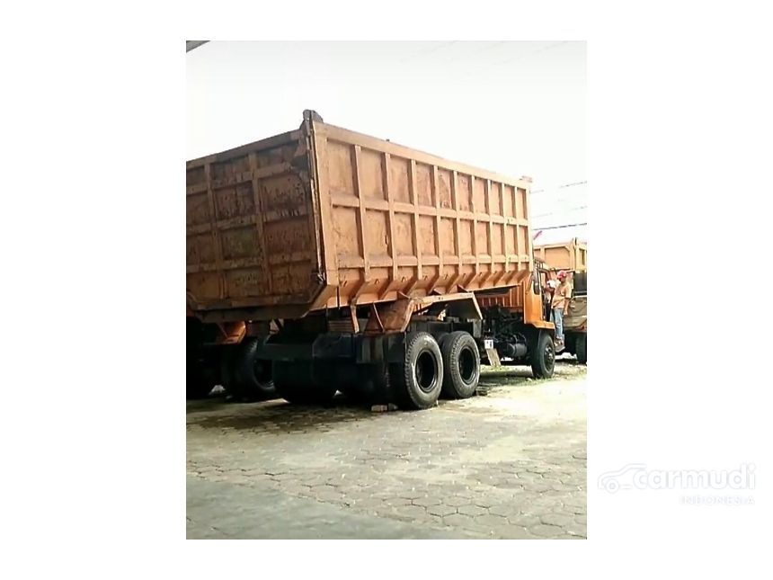 Mitsubishi Fuso 2010 Trucks Manual - Mobil Bekas di 