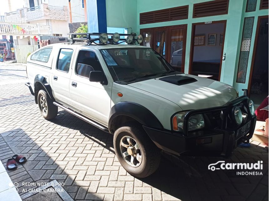 Nissan Frontier 2010 Double Cabin Manual - Mobil Bekas di Indonesia 