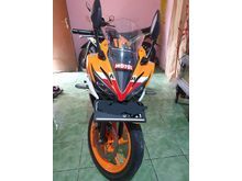 2016 Honda Motorcycles CBR