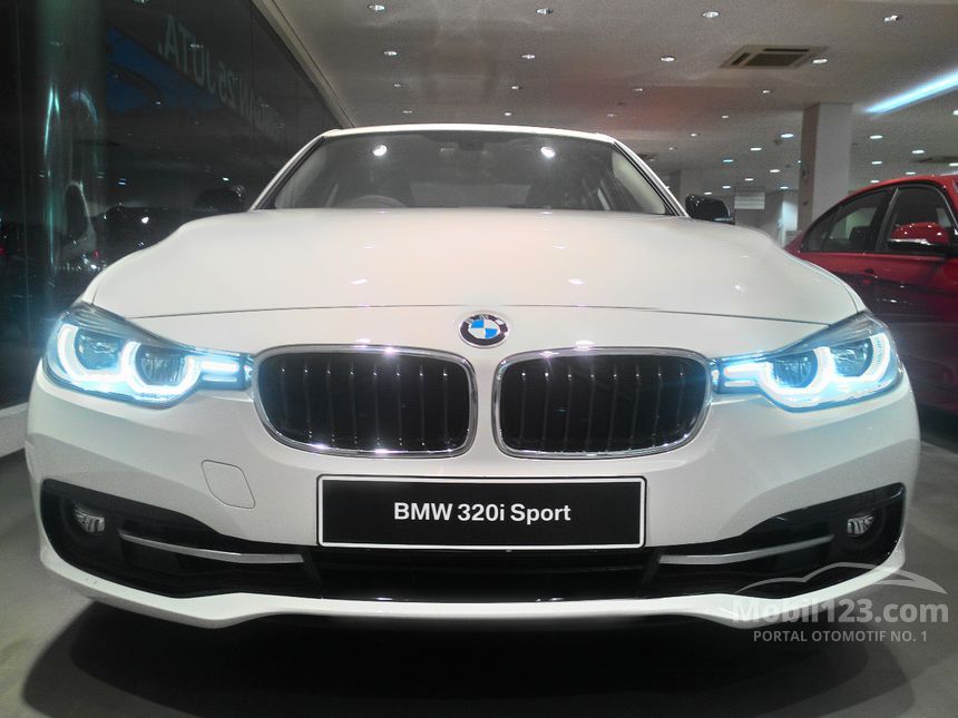 Jual Mobil  BMW 320i 2019 Sport  2 0 di DKI Jakarta 