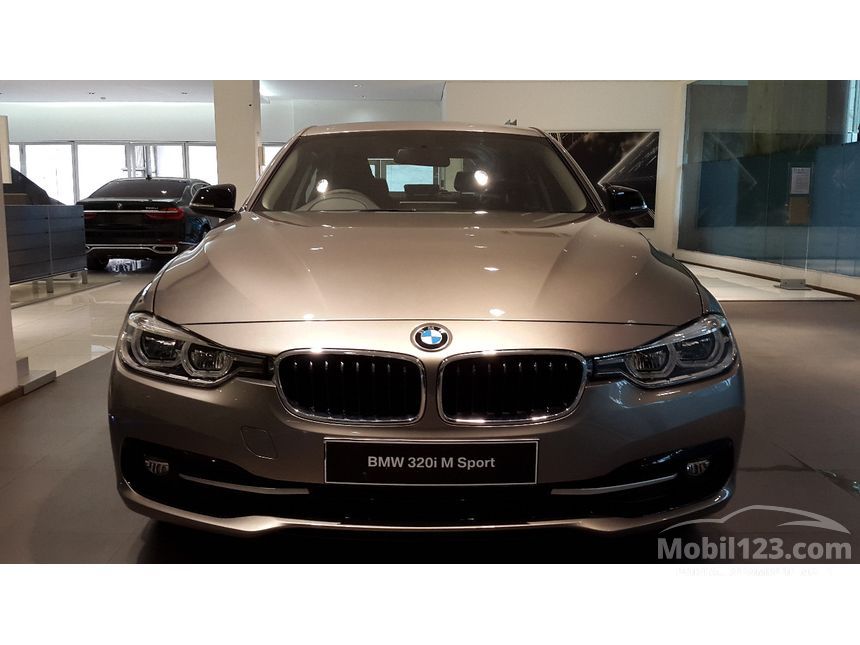 Jual Mobil  BMW  320i 2019 Sport 2 0 di DKI Jakarta 