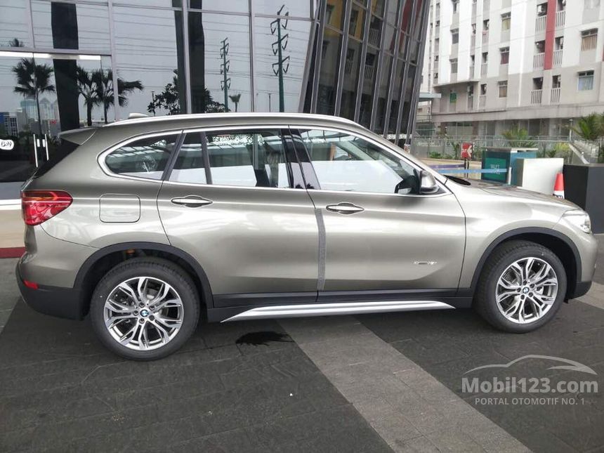  Jual Mobil BMW X1 2021  sDrive18i 1 5 di DKI Jakarta 