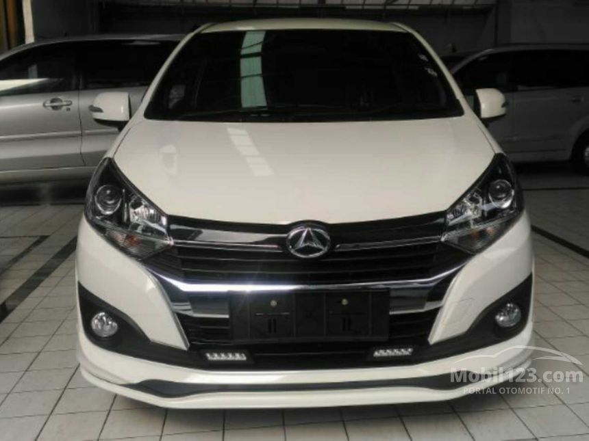 Jual Mobil  Daihatsu  Ayla  2019  R Deluxe 1 2 di DKI Jakarta 