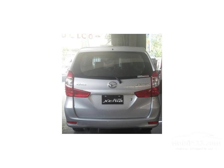 kredit rendah bunga mobil untuk Xenia MPV D Manual 2016 DKI 1.0 Jakarta Silver di Daihatsu