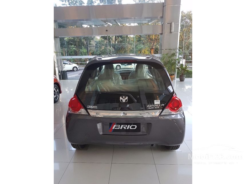Jual Mobil  Honda  Brio  2019 Satya E  1 2 di Jawa Timur 
