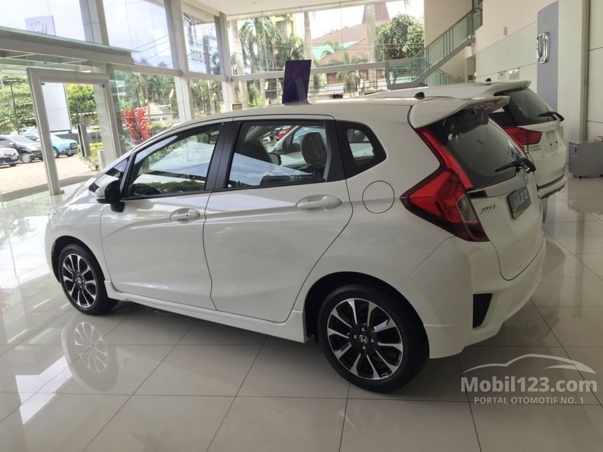 Jual Mobil Honda Jazz 2017 RS 1.5 di DKI Jakarta Automatic 