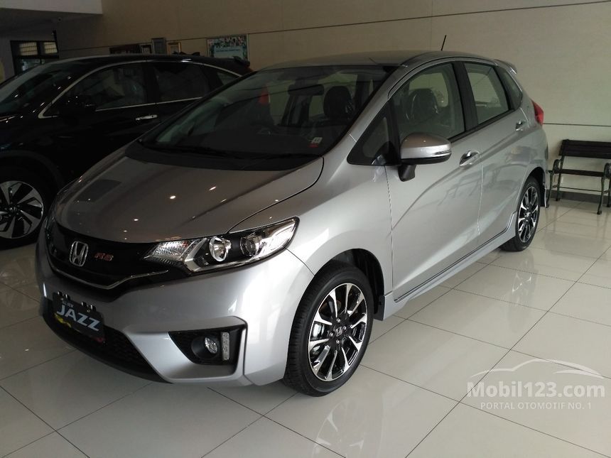 Foto Mobil Honda Jazz Bekas - Gambar 08