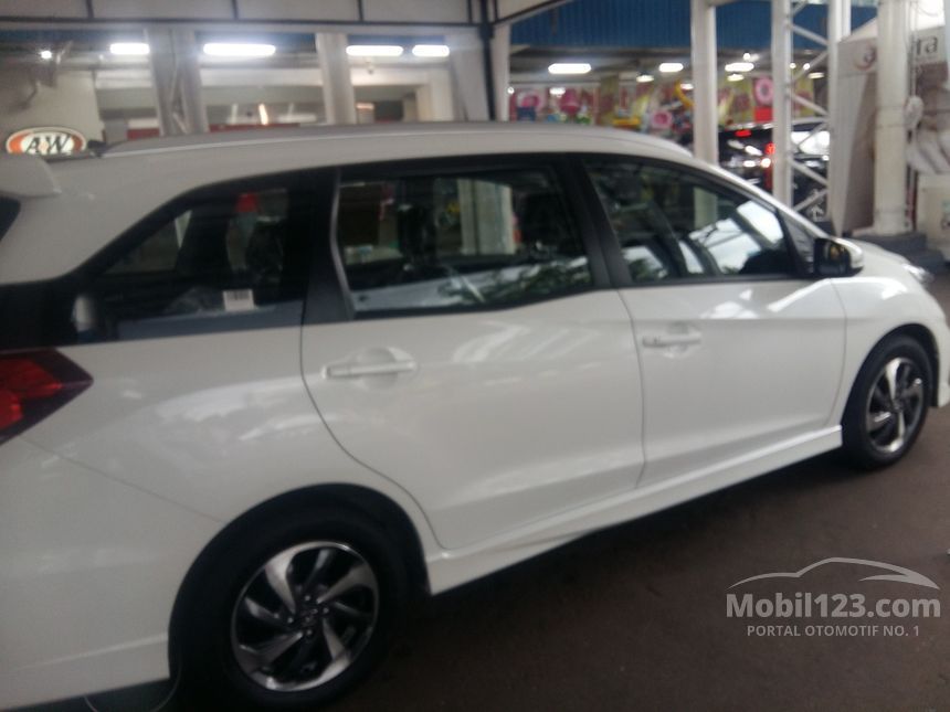 Jual Mobil  Honda  Mobilio 2019 RS 1 5 di DKI Jakarta 