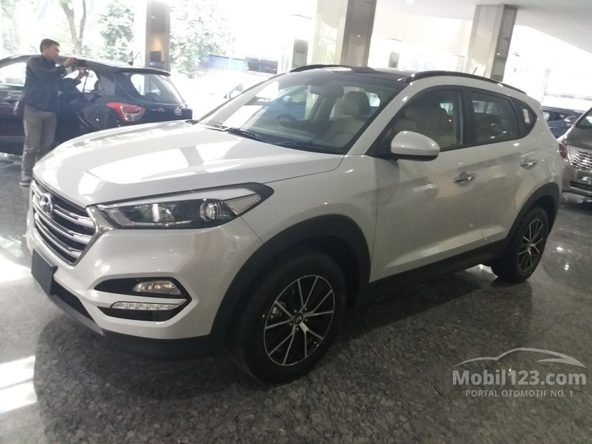 Harga Mobil  Hyundai  Tucson Bekas Baru Carmudi Indonesia 