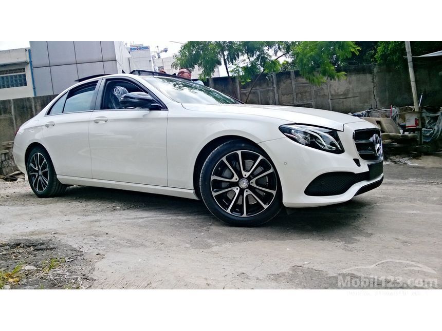 Jual Mobil Mercedes-Benz E300 2016 Avantgarde 2.0 di DKI 