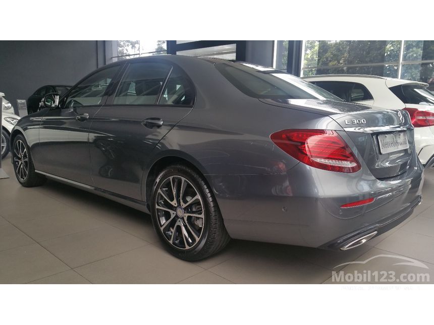 Jual Mobil Mercedes-Benz E300 2016 Avantgarde 2.0 di DKI 