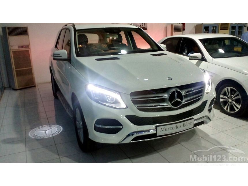 Jual Mobil  Mercedes Benz GLE250D 2019 Diesel  2 1 di DKI 