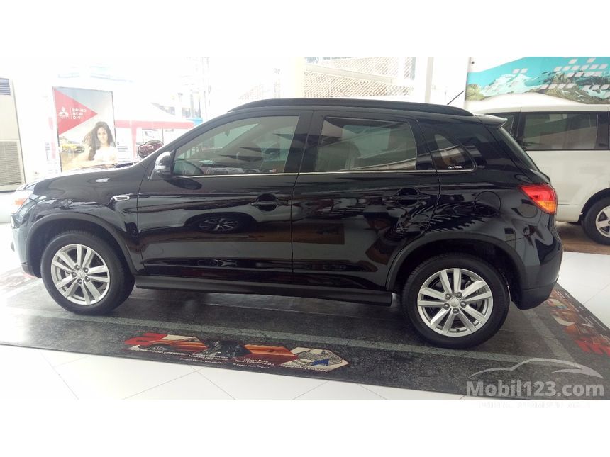 Mitsubishi Outlander Sport 2017 GLX 2.0 di Jawa Barat Mitsubishi Outlander Sport 2017 GLX 2.0 di Jawa Barat