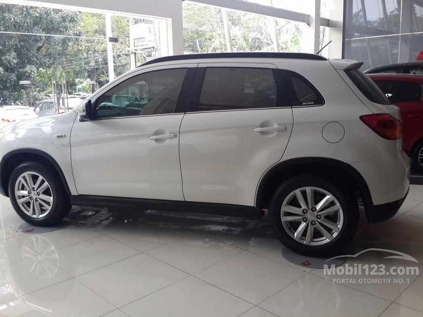 Jual Mobil  Mitsubishi  Outlander Sport 2019 PX 2 0 di DKI 