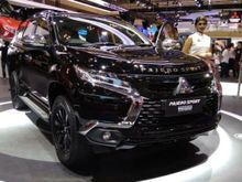 Pajero Dakar Rockford Fosgate Black edition 2020