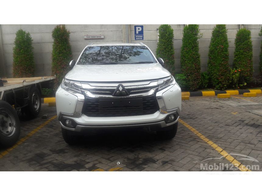 Jual Mobil  Mitsubishi Pajero  Sport  2019 Dakar  Ultimate 2 4 