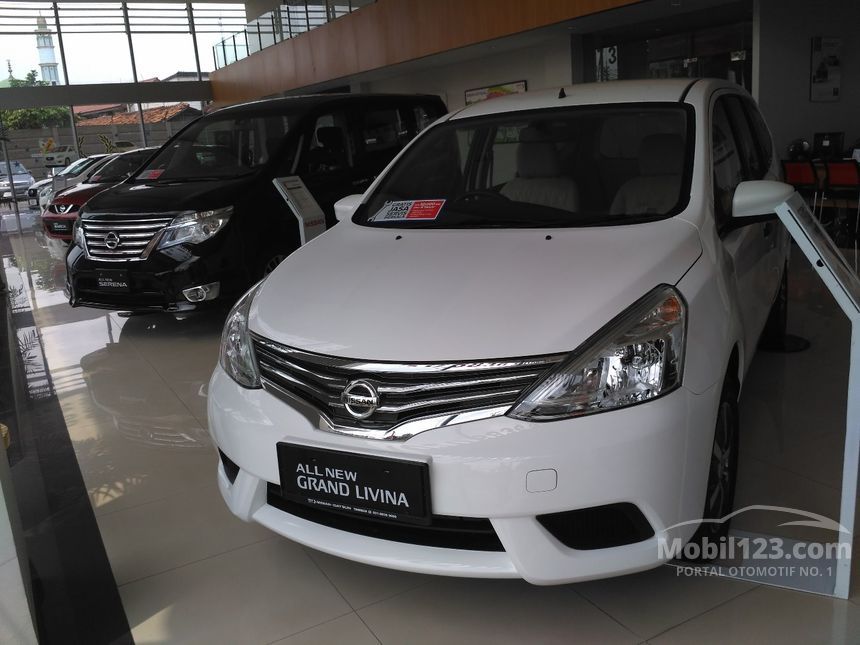 Jual Mobil Nissan Grand Livina 2017 XV 1.5 di DKI Jakarta 