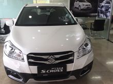 SUZUKI S CROSS 2017 DP 23 JUTA atau ANGSURAN 4.7 SAJA