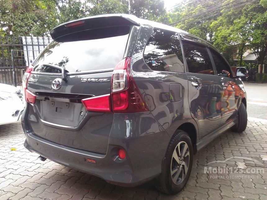 Toyota Avanza  2019 Veloz 1 5 di DKI Jakarta Manual MPV Abu  