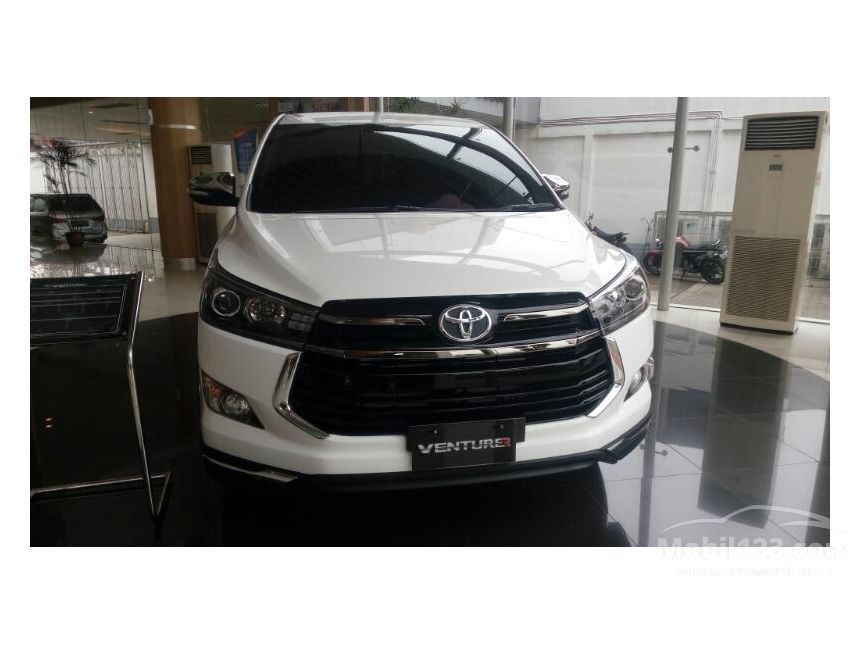 Jual Mobil  Toyota  Innova Venturer  2019 2 4 di DKI Jakarta 