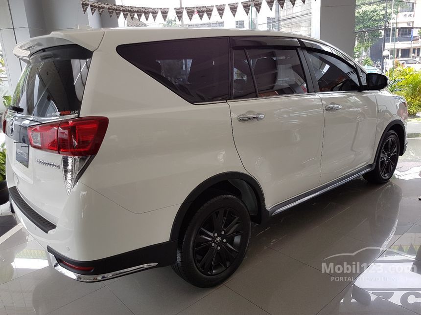 Jual Mobil Toyota Innova Venturer 2017 2.0 di DKI Jakarta 
