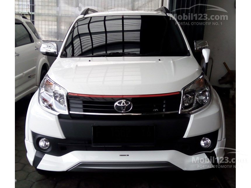 Jual Mobil Toyota Rush 2017 TRD Sportivo 7 1.5 di DKI 