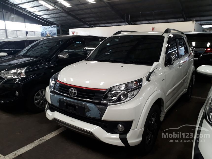 Jual Mobil Toyota Rush 2017 TRD Sportivo Ultimo 1.5 di 