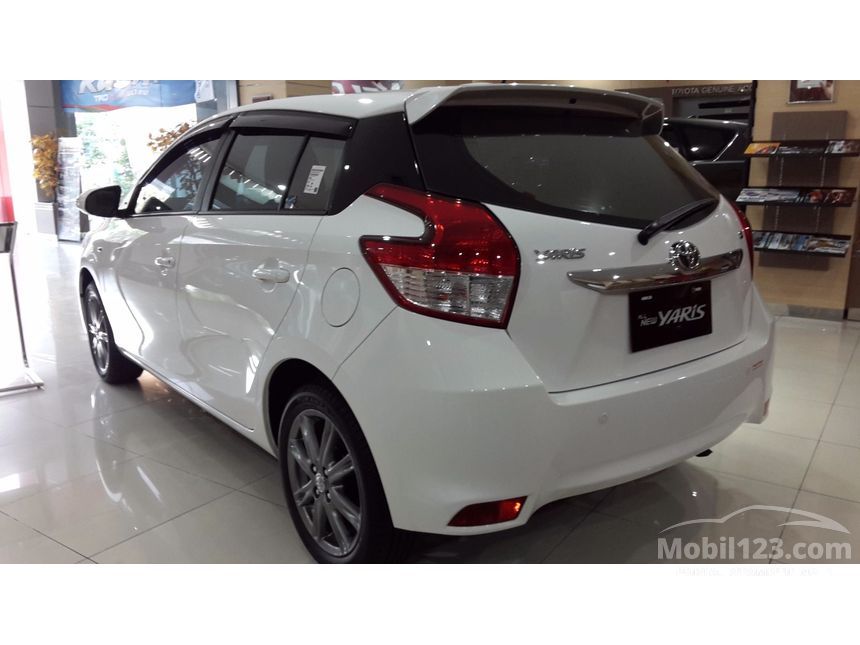  Foto  Mobil  Toyota  Yaris  Warna  Merah  Rommy Car