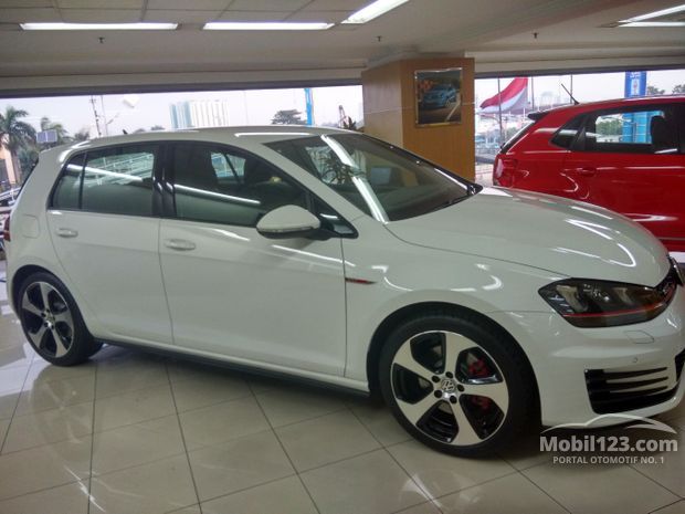 Volkswagen Golf GTI Mobil Bekas Baru dijual di Indonesia Volkswagen Golf GTI Mobil Bekas Baru dijual di Indonesia