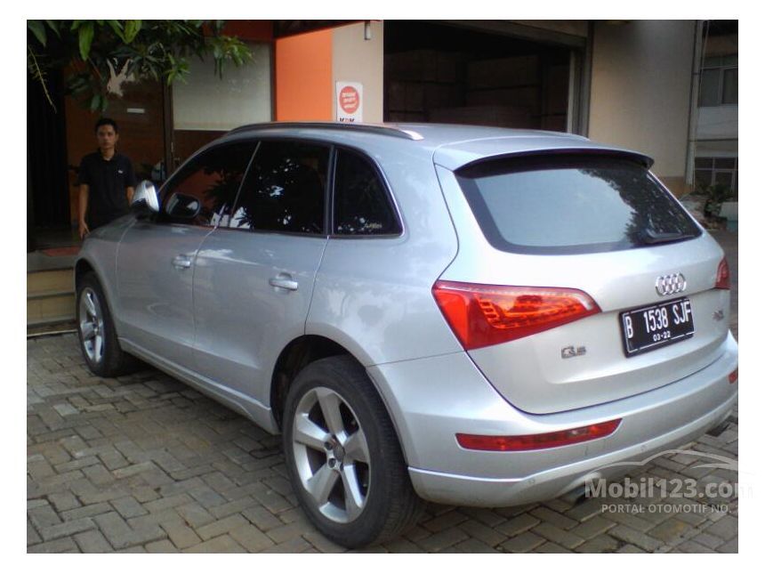 Jual Mobil Audi Q5 2012 2.0 Automatic 2.0 Automatic SUV 