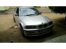 2000 BMW 318i 1.8 1.8 Sedan