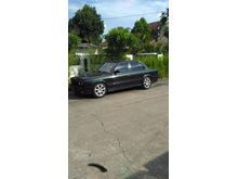1990 BMW 318i 1.8 1.8 Manual Sedan